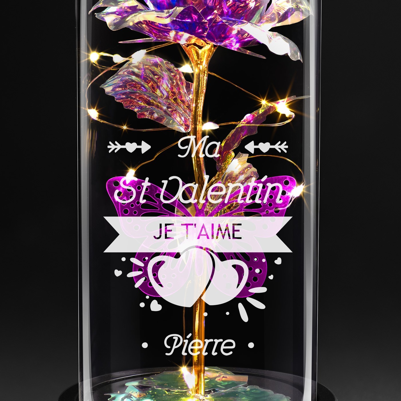 Rose éternelle violette personnalisée sous cloche en verre avec lumière LED pour une fiancée pour la Saint-Valentin
