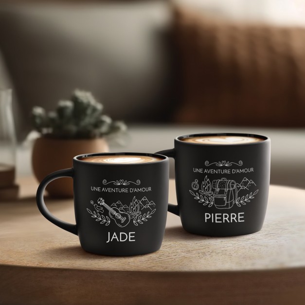Ensemble de 2 tasses noires en céramique avec gravure pour couple voyageurs mariage