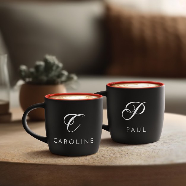 Set de 2 tasses noires et fond rouge en céramique avec personnalisation pour couple mariage déménagement
