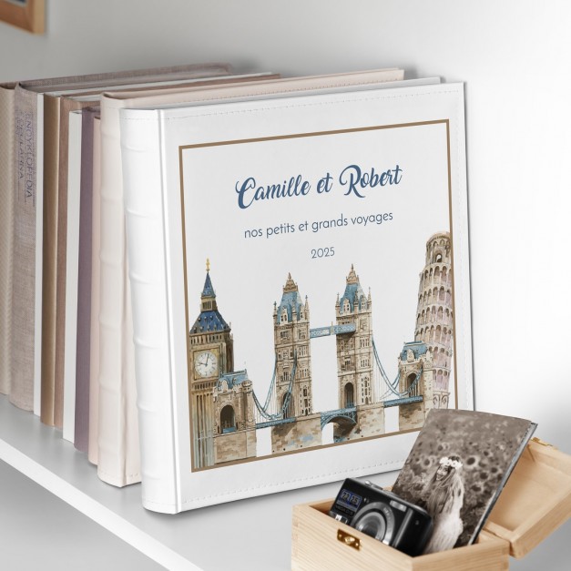 Album photo avec personnalisation pour un couple passionné de voyages pour l'anniversaire de mariage