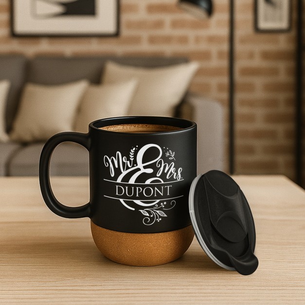 Mug noir avec impression et couvercle pour couple mariage déménagement
