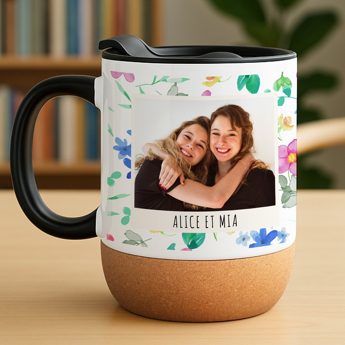 Mug blanc avec impression et couvercle pour amie anniversaire