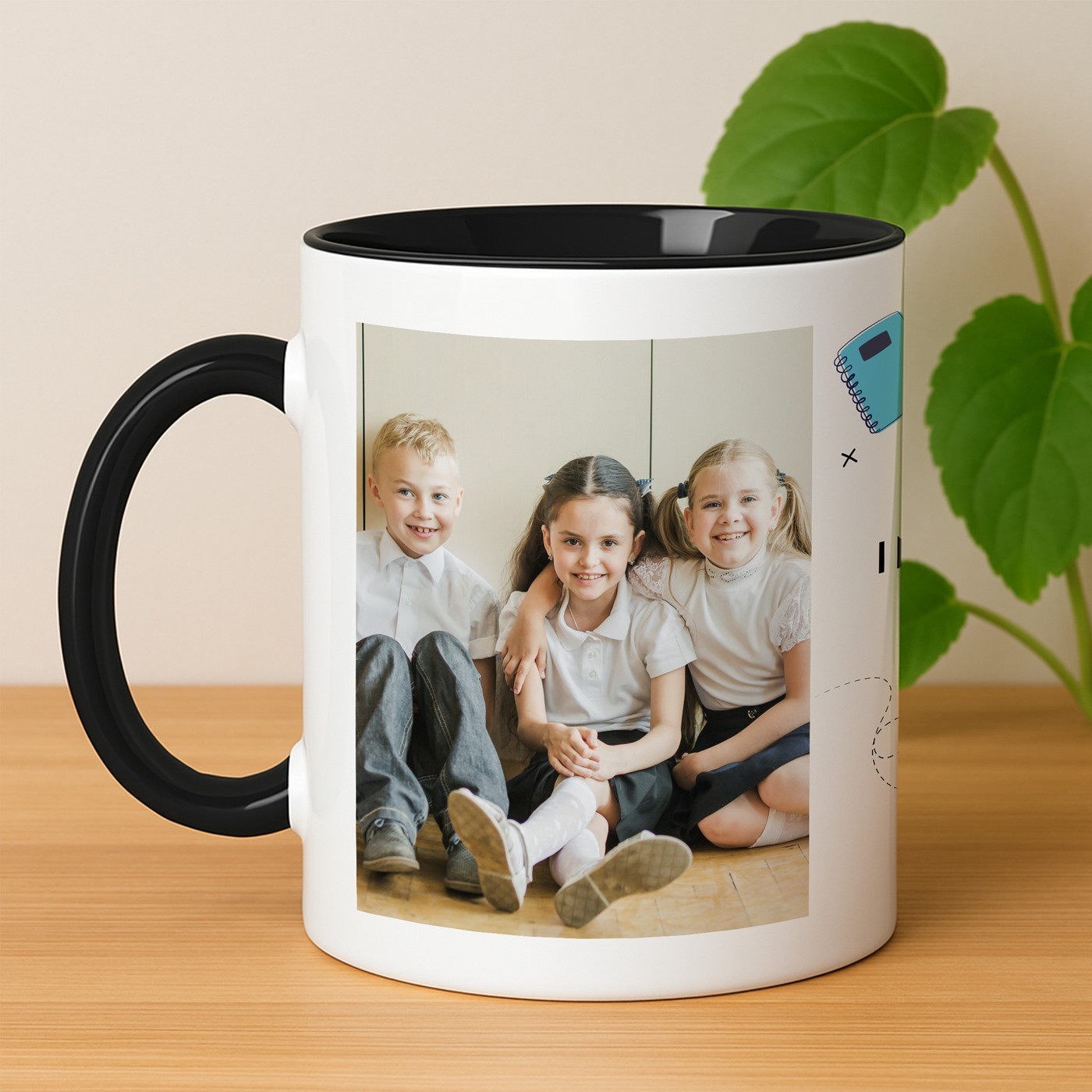 Tasse en céramique blanche et fond noir personnalisée avec impression avec photo pour la meilleure institutrice