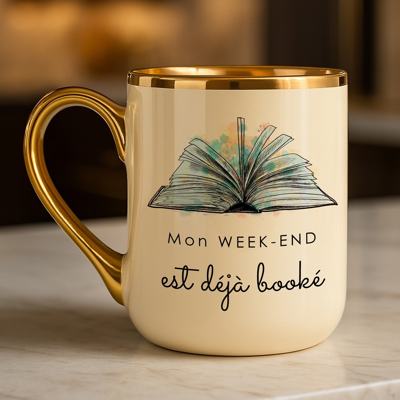 Tasse en céramique beige personnalisée avec bord et anse dorés avec impression pour l'anniversaire d'un rat de bibliothèque