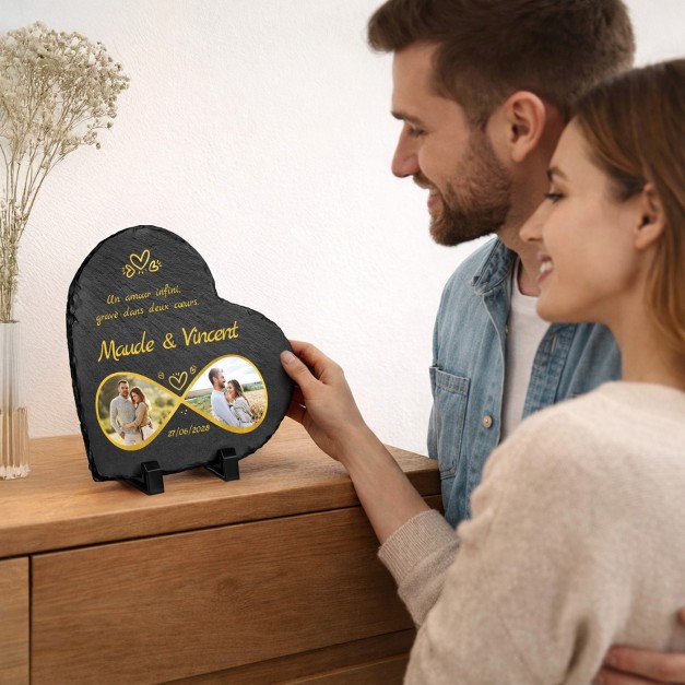 Pierre en ardoise en forme de cœur personnalisée avec photo pour un couple pour l'anniversaire de mariage