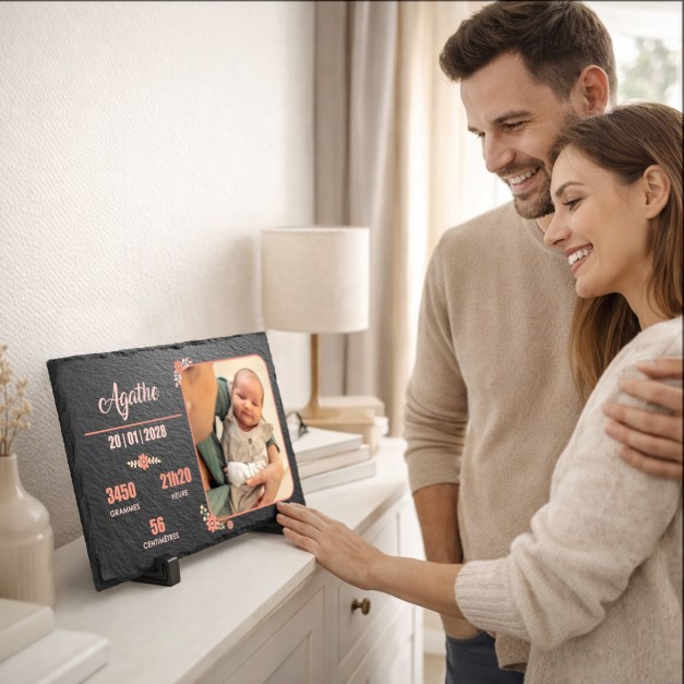 Pierre en ardoise personnalisée avec photo pour la naissance d'une petit fille