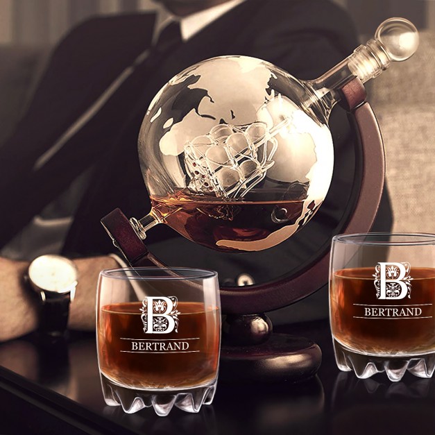 Carafe à whisky globe avec 2 verres gravés pour lui grand-père