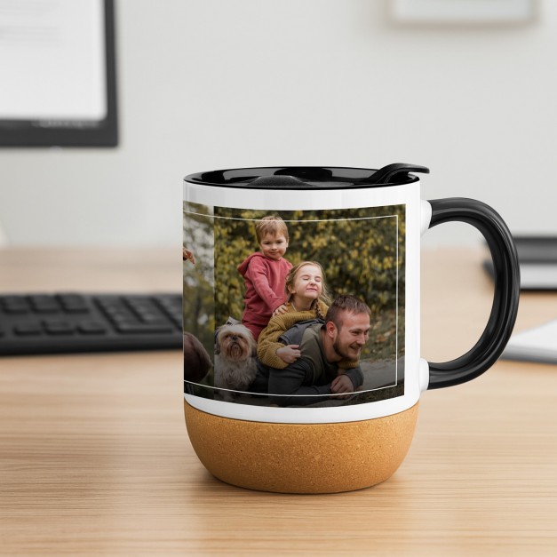 Mug blanc en céramique avec couvercle et fond en liège avec impression pour l'anniversaire d'un papa